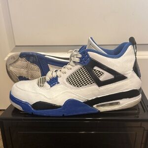 Authentic Jordan 4 retro  White and Blue Sneakers Read description